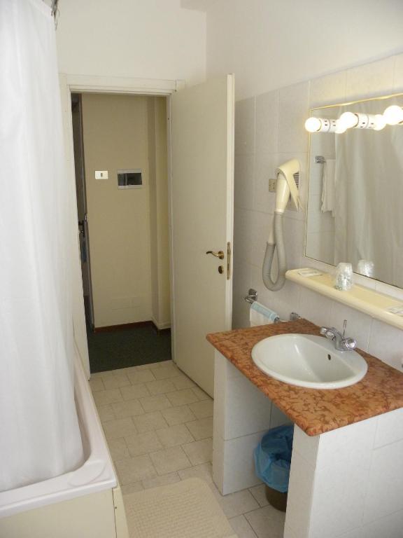 Hotel Rosengarten Pavia Pokoj fotografie