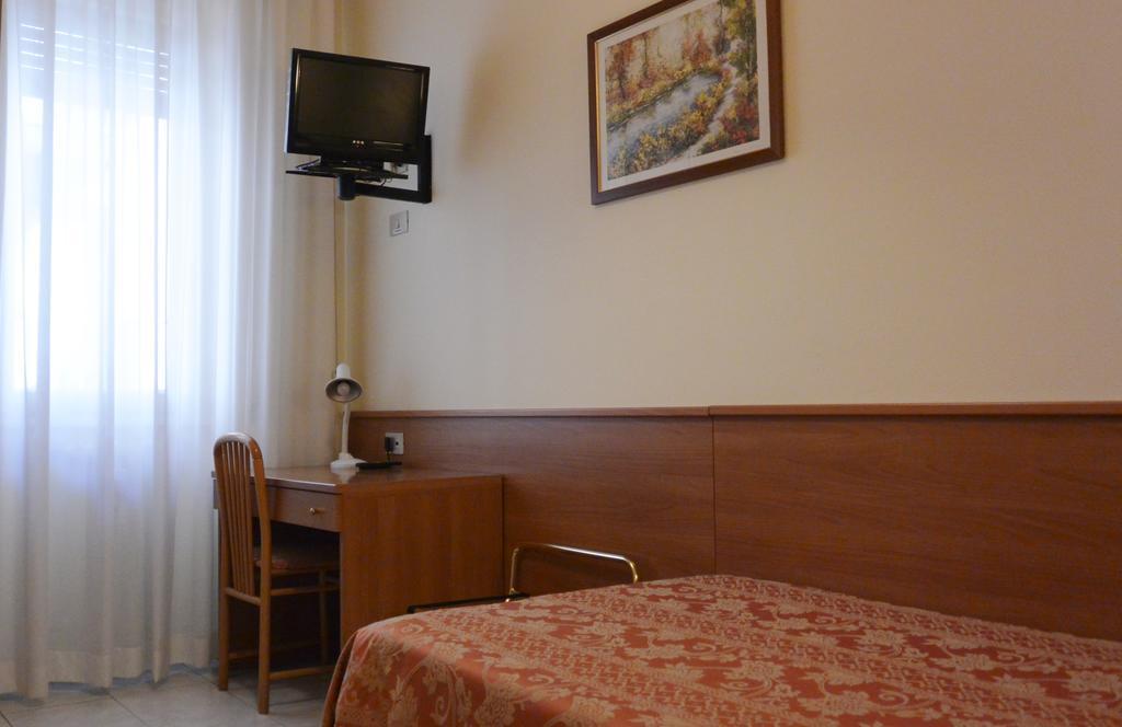 Hotel Rosengarten Pavia Pokoj fotografie